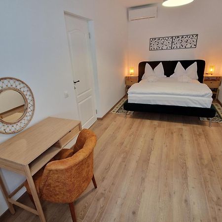 Maximus Apartments Сігішоара Екстер'єр фото