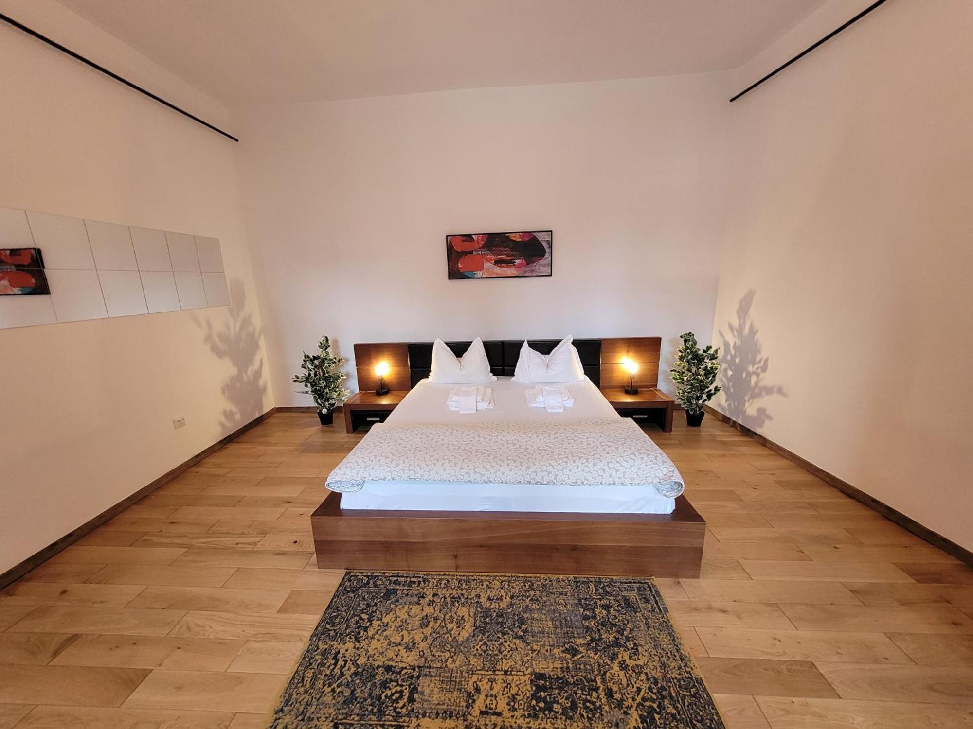 Maximus Apartments Сігішоара Номер фото